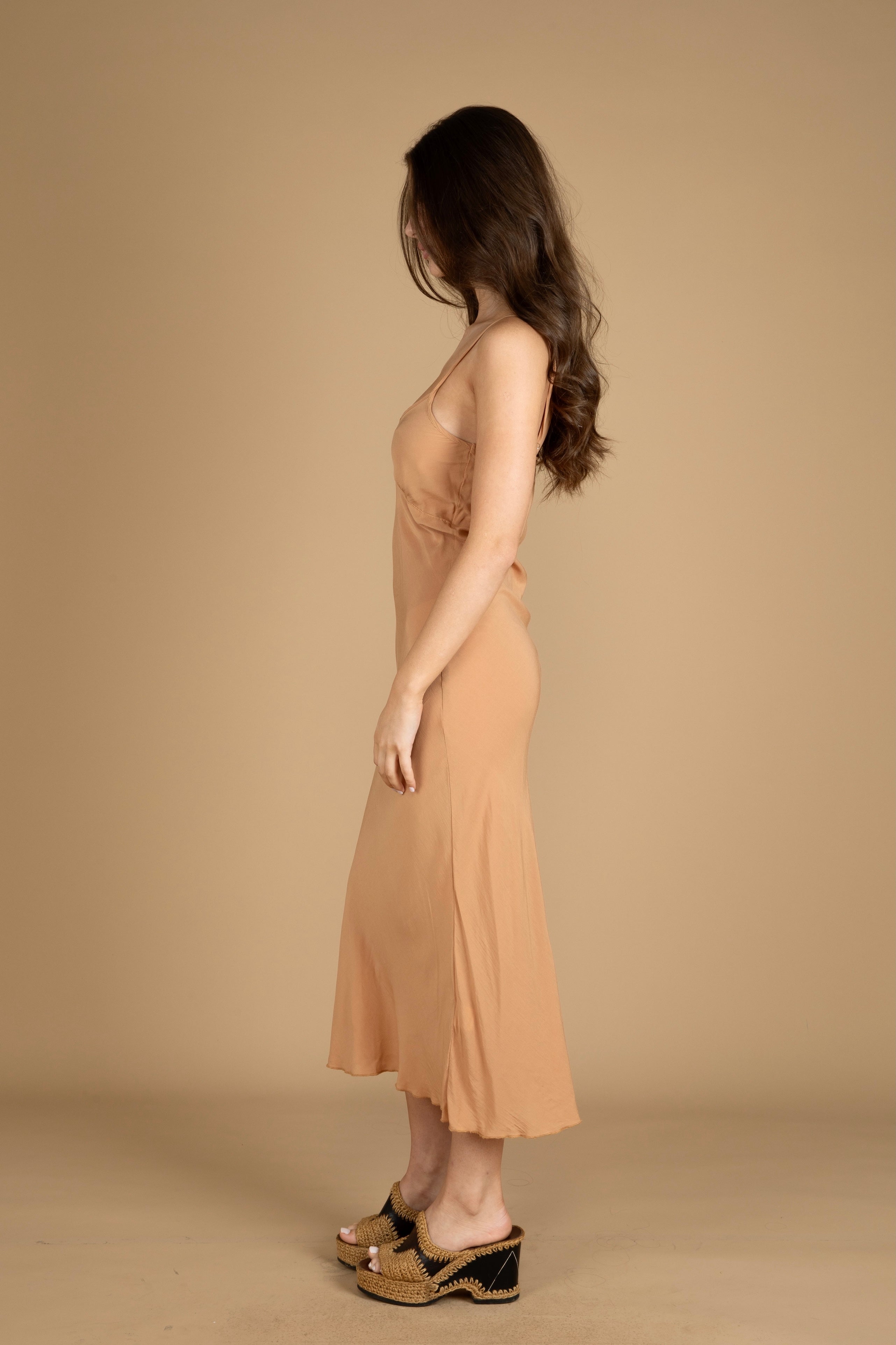 Basic Lining Slip Golden Brown The Label Basic Lining Slip Golden Brown The Label