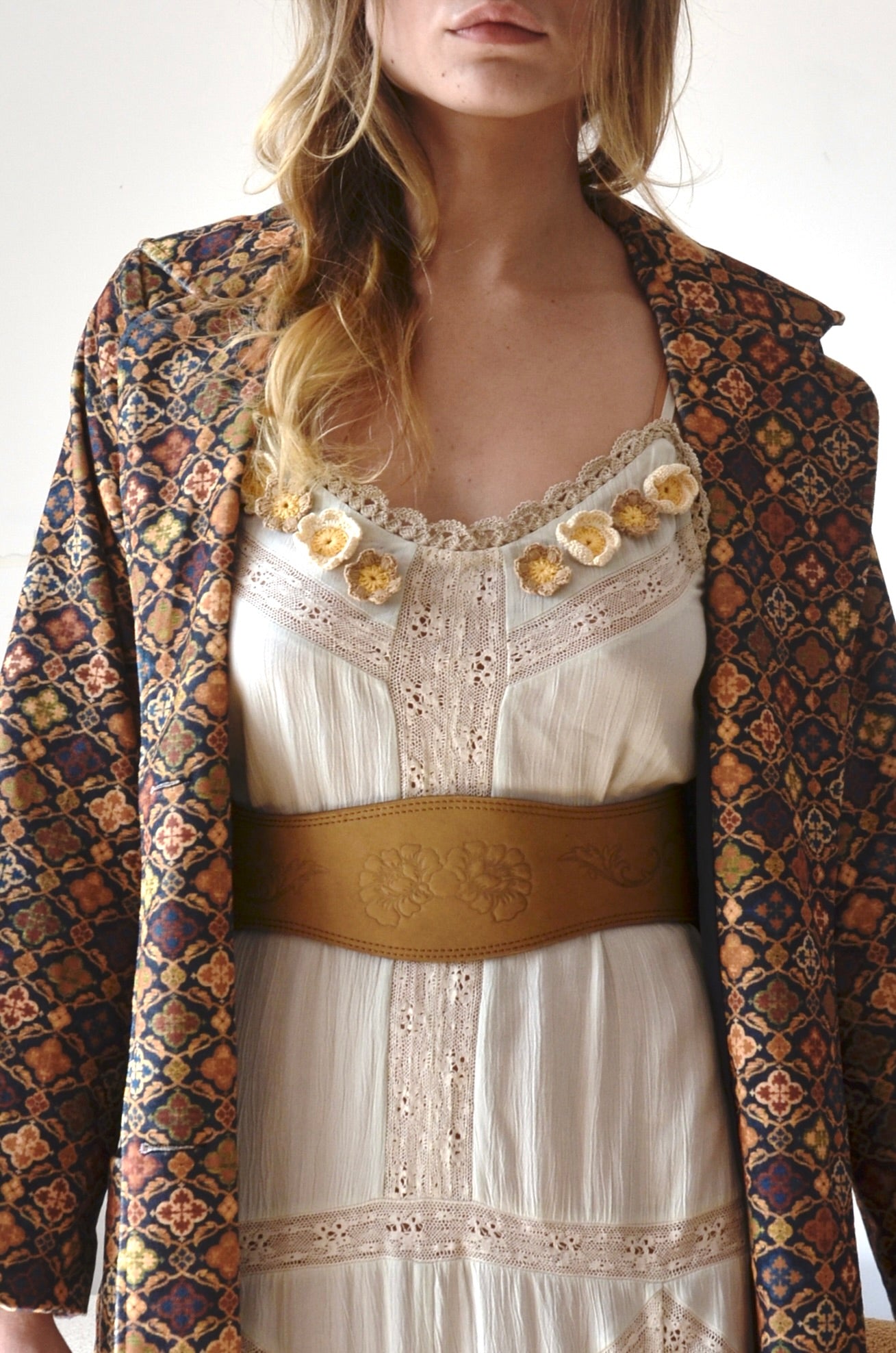 Flourish Embossed leather Belt ~ Tan